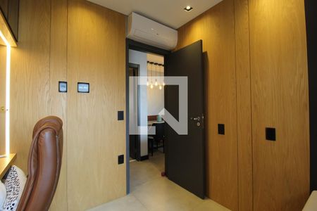 Quarto  de apartamento para alugar com 2 quartos, 65m² em Indianópolis, São Paulo
