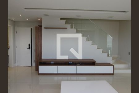 Sala de apartamento para alugar com 2 quartos, 150m² em Industrial Autonomistas, Osasco