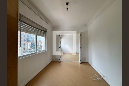 Sala de TV de apartamento à venda com 2 quartos, 102m² em Vila Nova Conceição, São Paulo