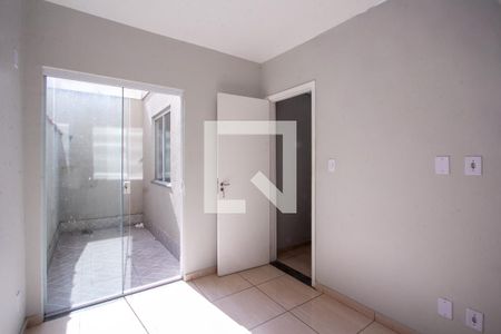 Quarto 2 de apartamento para alugar com 2 quartos, 50m² em Trindade, São Gonçalo