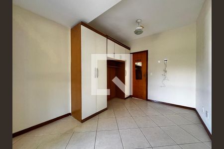 Quarto 1 de apartamento para alugar com 3 quartos, 110m² em Recreio dos Bandeirantes, Rio de Janeiro