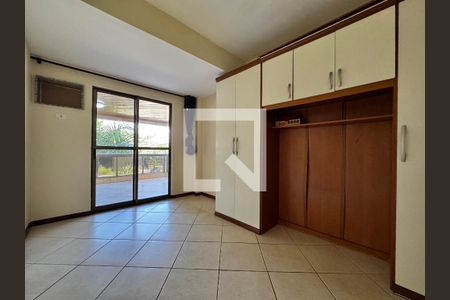 Quarto 1 de apartamento para alugar com 3 quartos, 110m² em Recreio dos Bandeirantes, Rio de Janeiro