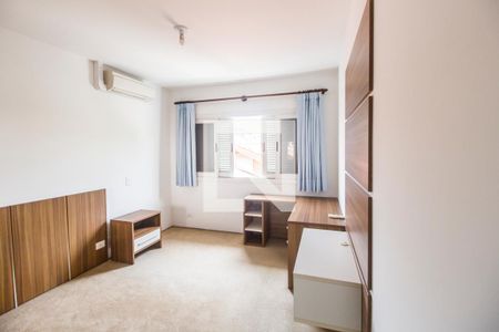 Quarto de casa de condomínio para alugar com 4 quartos, 340m² em Alphaville, Santana de Parnaíba