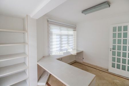 Escritório de casa de condomínio para alugar com 4 quartos, 340m² em Alphaville, Santana de Parnaíba