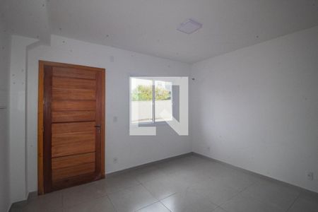 Sala de casa de condomínio para alugar com 2 quartos, 60m² em Vila Nova, Porto Alegre