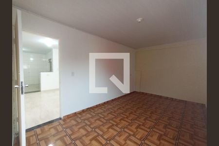 Casa para alugar com 1 quarto, 70m² em Jardim Santo Elias, São Paulo