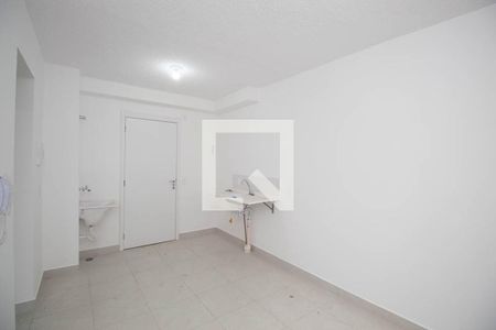 Sala/Cozinha de apartamento para alugar com 2 quartos, 32m² em Parque Novo Mundo, São Paulo