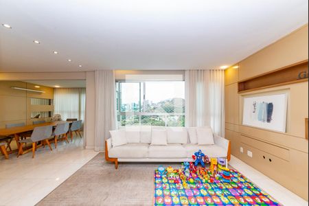 Apartamento à venda com 4 quartos, 152m² em Buritis, Belo Horizonte