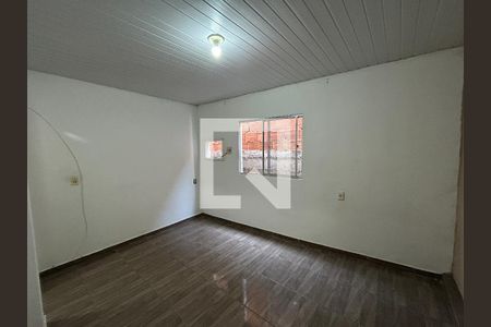 Quarto de casa para alugar com 1 quarto, 30m² em Vila Valqueire, Rio de Janeiro