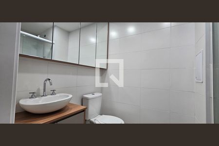 Banheiro de kitnet/studio para alugar com 1 quarto, 25m² em Vila Mariana, São Paulo