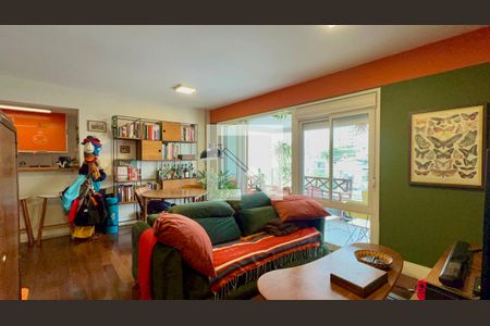 Sala de TV de apartamento para alugar com 2 quartos, 80m² em Sumaré, São Paulo