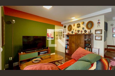 Sala de TV de apartamento para alugar com 2 quartos, 80m² em Sumaré, São Paulo