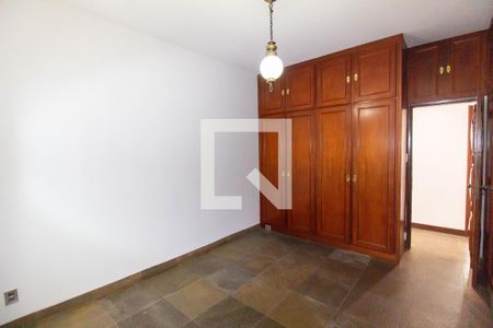 Quarto 1 de apartamento para alugar com 3 quartos, 179m² em Icaraí, Niterói