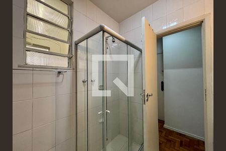 Banheiro social de apartamento à venda com 1 quarto, 48m² em Botafogo, Rio de Janeiro