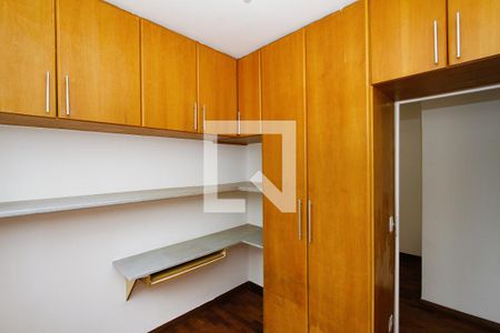 Quarto 1 de apartamento para alugar com 3 quartos, 60m² em Buritis, Belo Horizonte