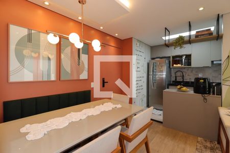 Sala de apartamento à venda com 2 quartos, 53m² em Vila Curuçá, Santo André