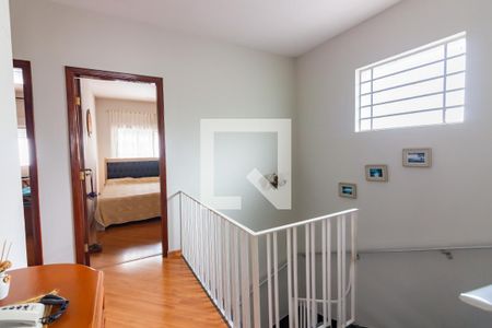Corredor de casa para alugar com 3 quartos, 303m² em Vila Campesina, Osasco