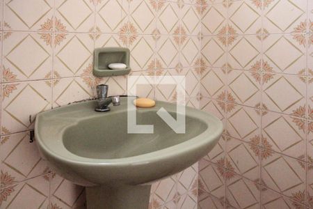 Banheiro de casa para alugar com 2 quartos, 110m² em Vila Alianca, Guarulhos