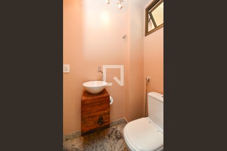 Lavabo de apartamento à venda com 3 quartos, 142m² em Funcionários, Belo Horizonte