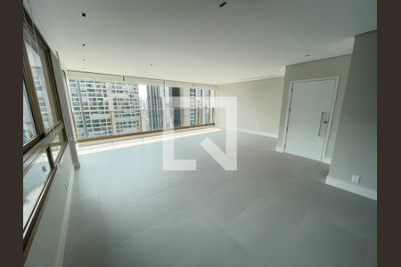 Sala de apartamento para alugar com 3 quartos, 146m² em Itaim Bibi, São Paulo