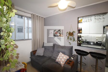 Sala de apartamento para alugar com 2 quartos, 47m² em Parque Santa Fé, Porto Alegre