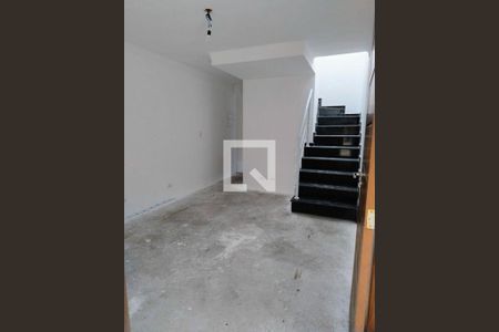 Casa à venda com 2 quartos, 68m² em Jardim Ubirajara, São Paulo