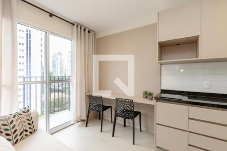 Sala/Cozinha de apartamento para alugar com 1 quarto, 27m² em Campo Belo, São Paulo