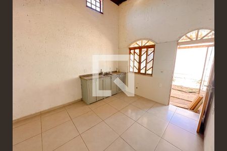 Sala/Cozinha de casa para alugar com 2 quartos, 55m² em São João do Rio Vermelho, Florianópolis