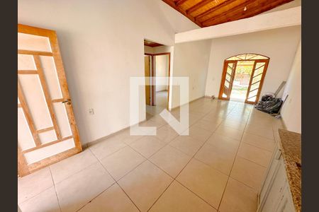 Sala/Cozinha de casa para alugar com 2 quartos, 55m² em São João do Rio Vermelho, Florianópolis