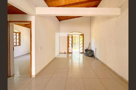 Sala de casa para alugar com 2 quartos, 55m² em São João do Rio Vermelho, Florianópolis