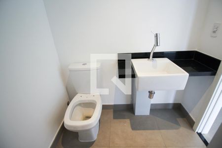 Banheiro de kitnet/studio à venda com 1 quarto, 25m² em Indianópolis, São Paulo