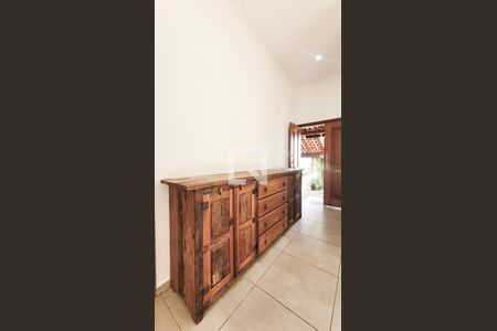 Sala de casa de condomínio à venda com 4 quartos, 250m² em Jardim Sorirama, Campinas