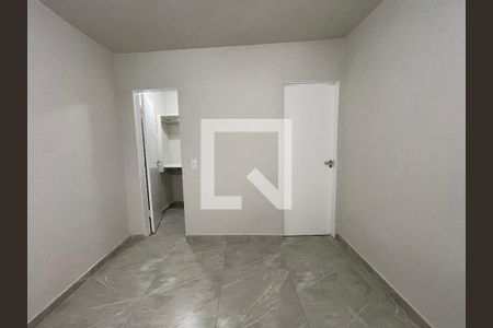 Quarto de casa para alugar com 1 quarto, 60m² em Jardim das Vertentes, São Paulo