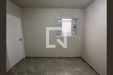 Quarto de casa para alugar com 1 quarto, 60m² em Jardim das Vertentes, São Paulo