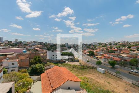 Vista de apartamento à venda com 2 quartos, 110m² em Santa Monica, Belo Horizonte