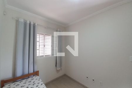 Quarto 2 de casa para alugar com 3 quartos, 480m² em Jardim Nova Europa, Campinas
