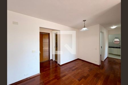 Sala de apartamento para alugar com 3 quartos, 73m² em Santo Amaro, São Paulo
