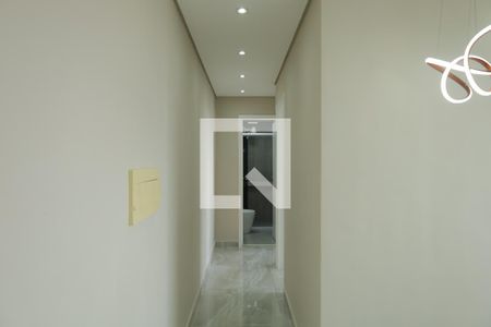 Corredor de apartamento para alugar com 2 quartos, 43m² em Vila Princesa Isabel, São Paulo
