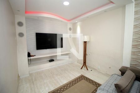 Sala de casa para alugar com 4 quartos, 600m² em Vigário Geral, Rio de Janeiro