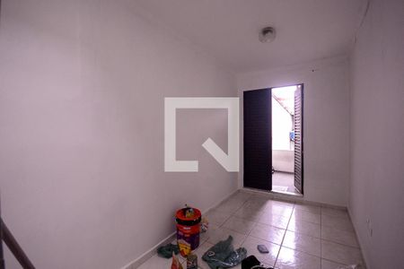 Quarto 2 de casa para alugar com 2 quartos, 50m² em Sítio Caraguata, São Paulo