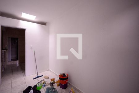 Quarto 2 de casa para alugar com 2 quartos, 50m² em Sítio Caraguata, São Paulo