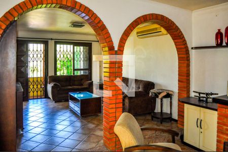 Sala de casa à venda com 4 quartos, 173m² em Cristal, Porto Alegre
