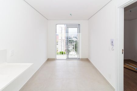 Sala de apartamento à venda com 1 quarto, 28m² em Parque Industrial Tomas Edson, São Paulo