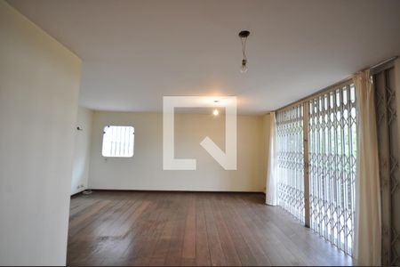 Sala de casa à venda com 3 quartos, 450m² em Tucuruvi, São Paulo