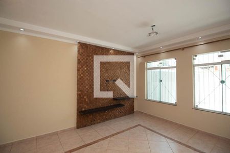 Sala  de casa à venda com 3 quartos, 130m² em Vila Nilo, São Paulo