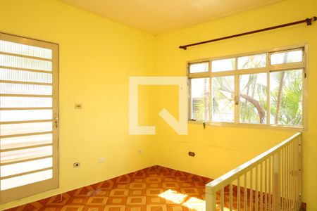 Sala 3 de casa à venda com 3 quartos, 147m² em Vila Carmosina, São Paulo