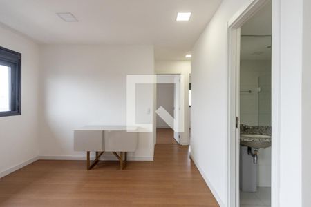 Sala de apartamento para alugar com 2 quartos, 67m² em Vila Anastácio, São Paulo