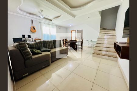 Casa à venda com 3 quartos, 284m² em Sinimbu, Belo Horizonte