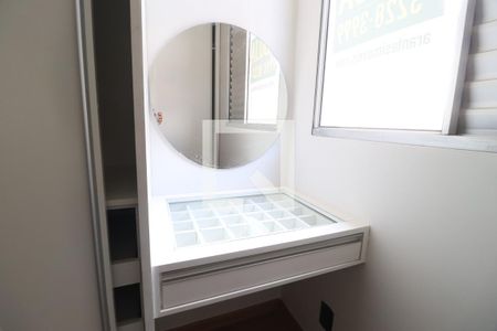 Closet de apartamento para alugar com 2 quartos, 100m² em Santa Mônica, Uberlândia