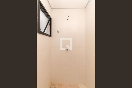 Banheiro de apartamento para alugar com 1 quarto, 28m² em Vila Santa Clara, São Paulo